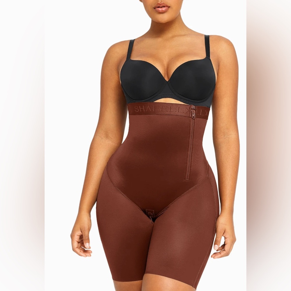 SHAPELLX AirSlim® Butt-Lifting High Waist Shorts Brown Medium NWT and pouch